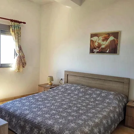 Passion Full Sea View Sarandë