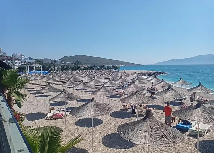 アパート Passion Full Sea View Sarandë